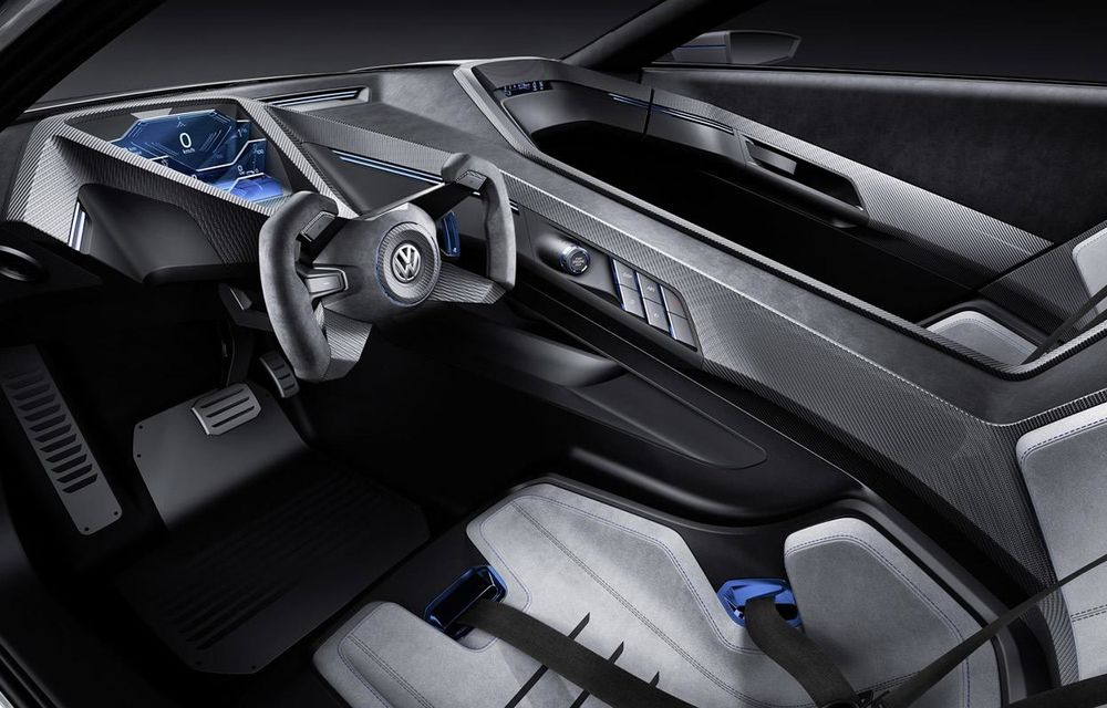Volkswagen Golf GTE Sport Concept: un hatchback cu 400 de cai putere şi multă fibră de carbon - Poza 12