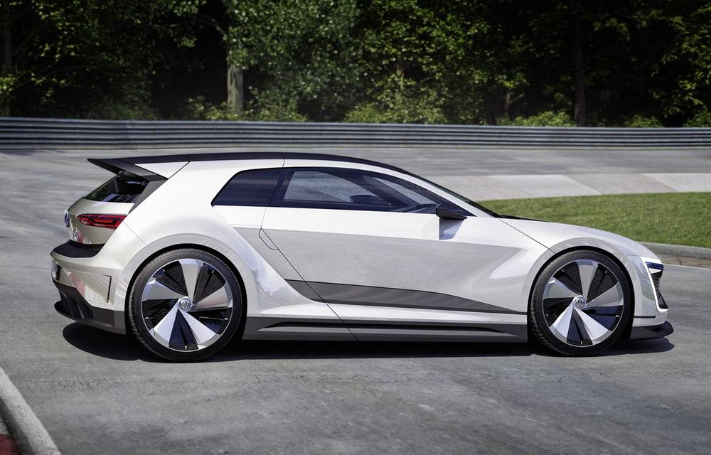 Volkswagen Golf GTE Sport Concept: un hatchback cu 400 de cai putere şi multă fibră de carbon - Poza 6