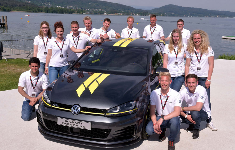 Volkswagen Golf GTI Dark Shine: 395 CP pentru surpriza creată de stagiarii companiei - Poza 3