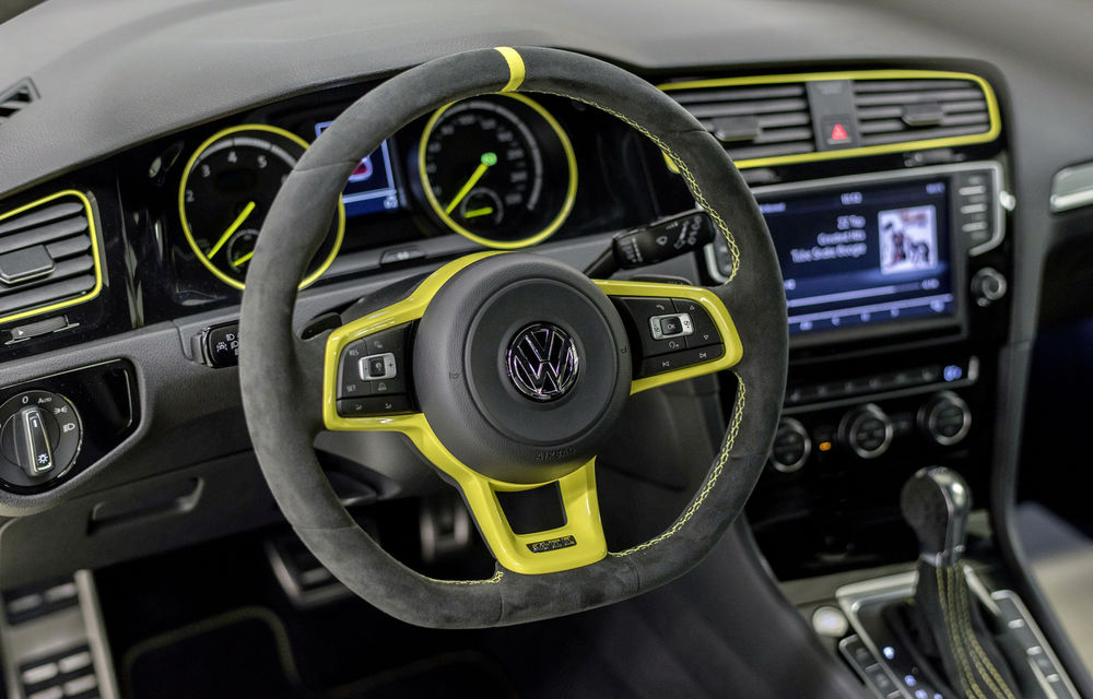 Volkswagen Golf GTI Dark Shine: 395 CP pentru surpriza creată de stagiarii companiei - Poza 22