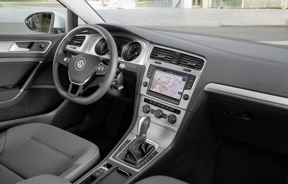 Volkswagen Golf TSI BlueMotion: motor 1.0 benzină de 115 CP și consum de 4.3 litri la sută - Poza 19