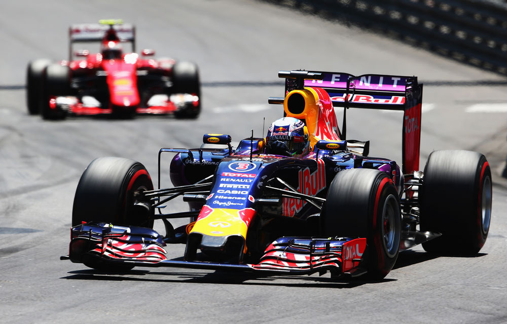 Ricciardo, îngrijorat că Ferrari şi Mercedes sunt prea departe de Red Bull - Poza 1