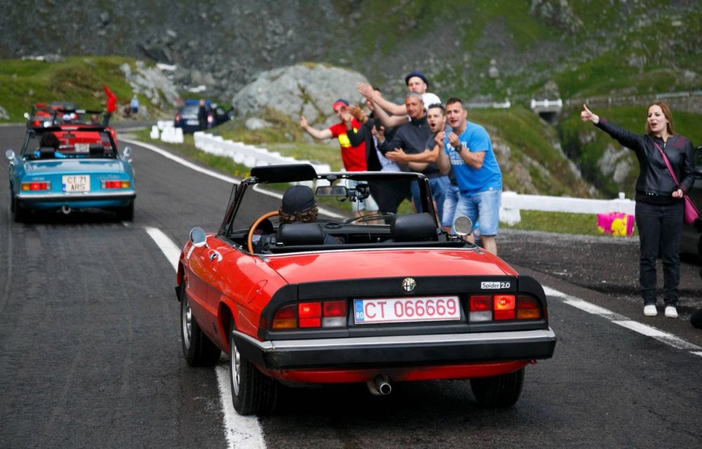 Alfa Fest, întrunirea anuală a pasionaților mărcii italiene, a adunat 100 de mașini pe Transfăgărșan - Poza 7