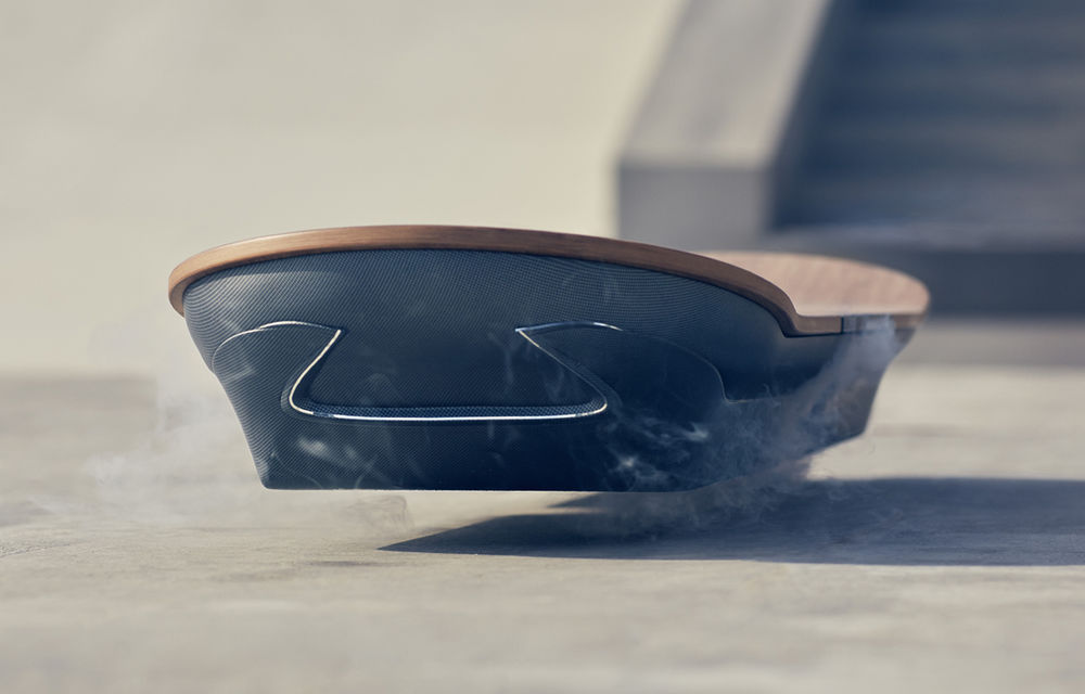 Lexus prezintă un prototip de skateboard fără roţi, cu levitaţie magnetică - Poza 2