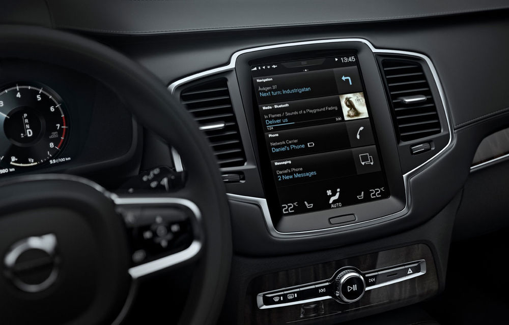 Germanii au decis: Sistemul multimedia Sensus de pe noul Volvo XC90 este cel mai avansat din lumea auto a anului 2015 - Poza 1