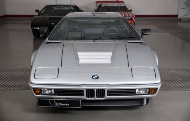 Legendarul BMW M1 se vinde pentru un milion de dolari - Poza 1