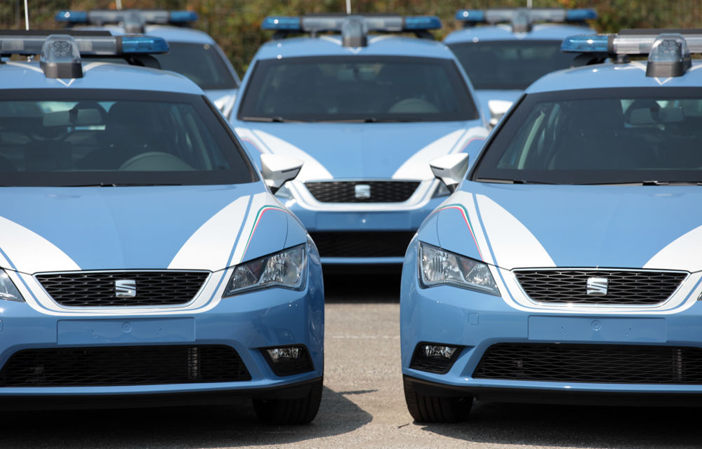 Poliția italiană trădează industria auto locală: forțele de ordine vor conduce 4000 de exemplare Seat Leon - Poza 2
