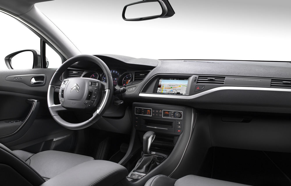 Citroen C5 primește două dieseluri noi și un ecran tactil de 7 inch - Poza 7