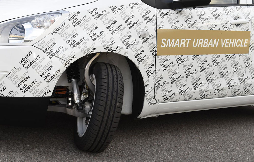 Maşina care învaţă traseele tale zilnice şi virează roţile din faţă la aproape 90 de grade: ZF Smart Urban Vehicle - Poza 1