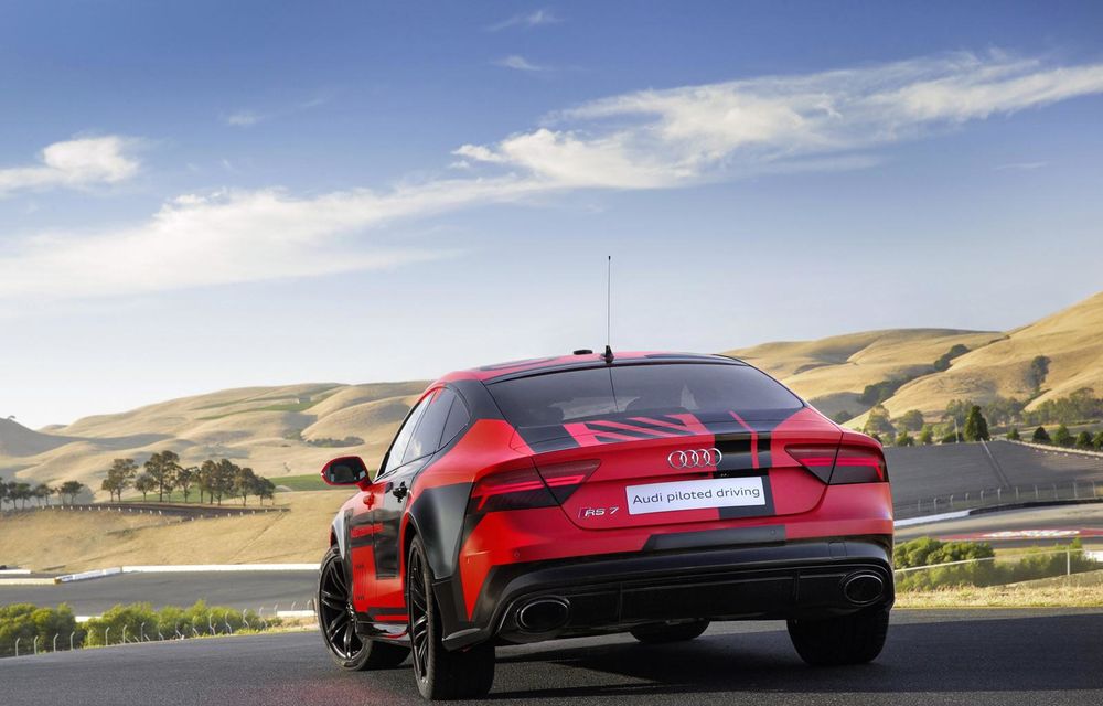 Audi RS7 Piloted Driving: noua versiune anticipează tehnologia prin care viitorul A8 se va conduce singur pe circuit - Poza 8
