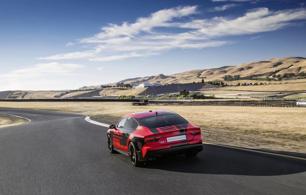 Audi RS7 Piloted Driving: noua versiune anticipează tehnologia prin care viitorul A8 se va conduce singur pe circuit - Poza 2