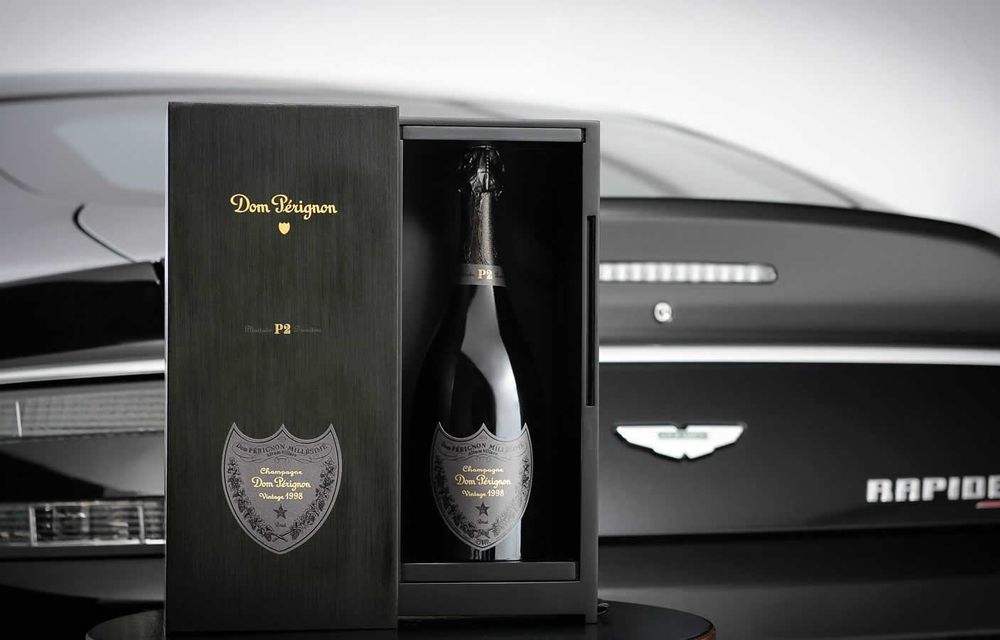 Inutil, dar spectaculos: Aston Martin Rapide S se transformă în minibar cu șampanie Dom Perignon - Poza 3