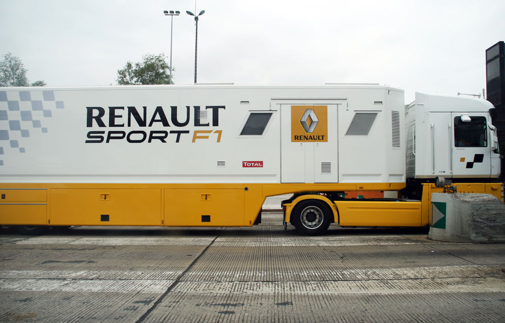 Prost: &quot;Renault analizează în continuare retragerea din Formula 1&quot; - Poza 1