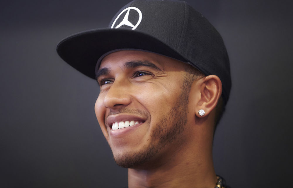 Hamilton, în al nouălea cer după al nouălea pole position al sezonului - Poza 1