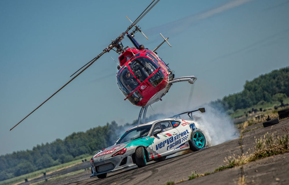 Spectacol total marca Red Bull: Felix Baumgartner copiază la manşa unui elicopter drifturile unei Toyota GT86 de 1000 CP - Poza 10