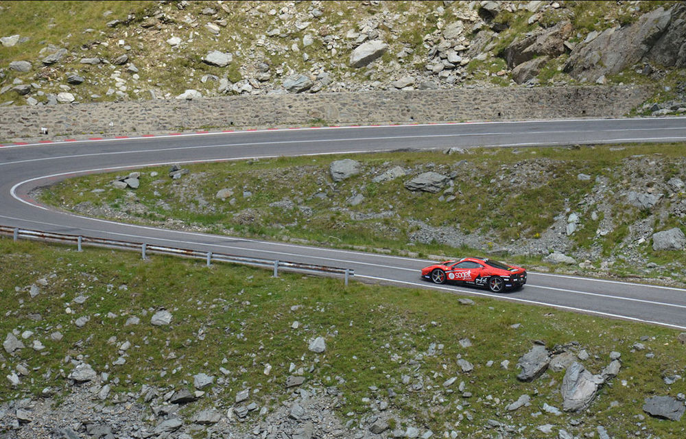 Un italian stabilește primul record de viteză pe Transfăgărășan la volanul unui Ferrari 458 Italia - Poza 1