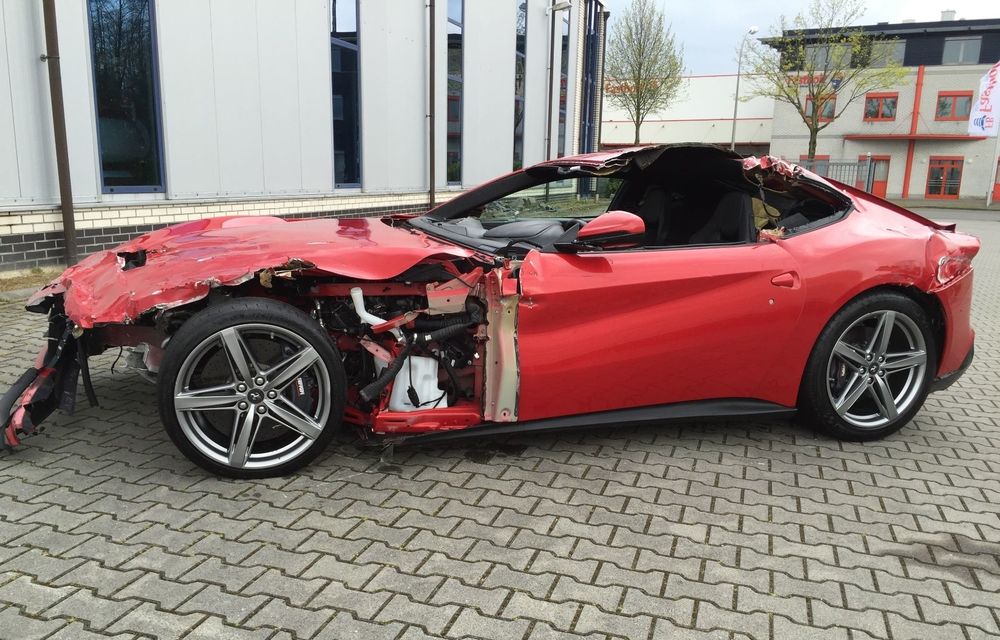 Un german cere 77.000 de euro pe epava unui Ferrari F12 Berlinetta făcut daună totală - Poza 5