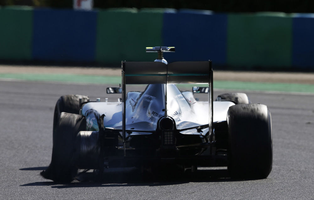 Vettel şi Rosberg nu au fost singurii piloţi cu probleme la pneuri în Belgia - Poza 1
