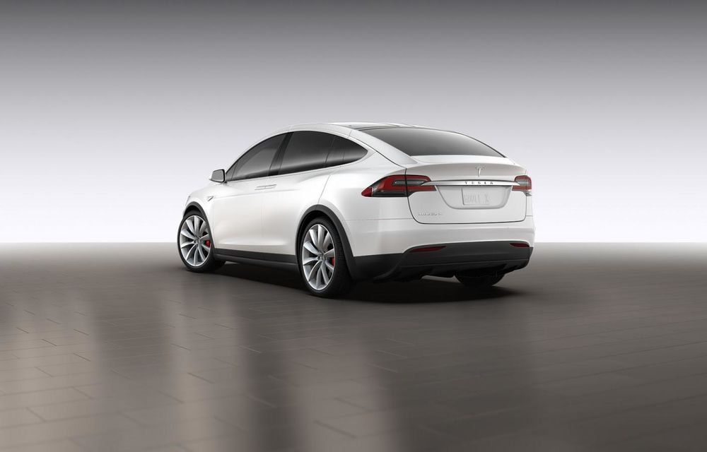 Tesla Model X: primele imagini cu cel mai rapid SUV din istorie - 3.2 secunde pentru 0-96 km/h - Poza 4