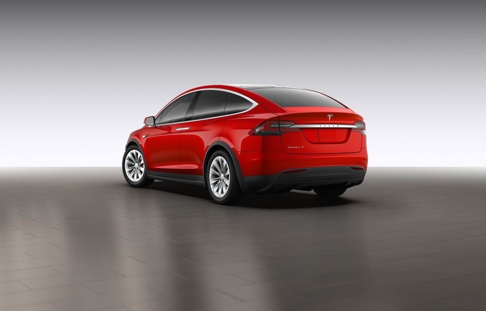 Tesla Model X: primele imagini cu cel mai rapid SUV din istorie - 3.2 secunde pentru 0-96 km/h - Poza 2