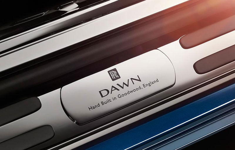 Rolls Royce Dawn: primele imagini cu decapotabila de lux - Poza 3