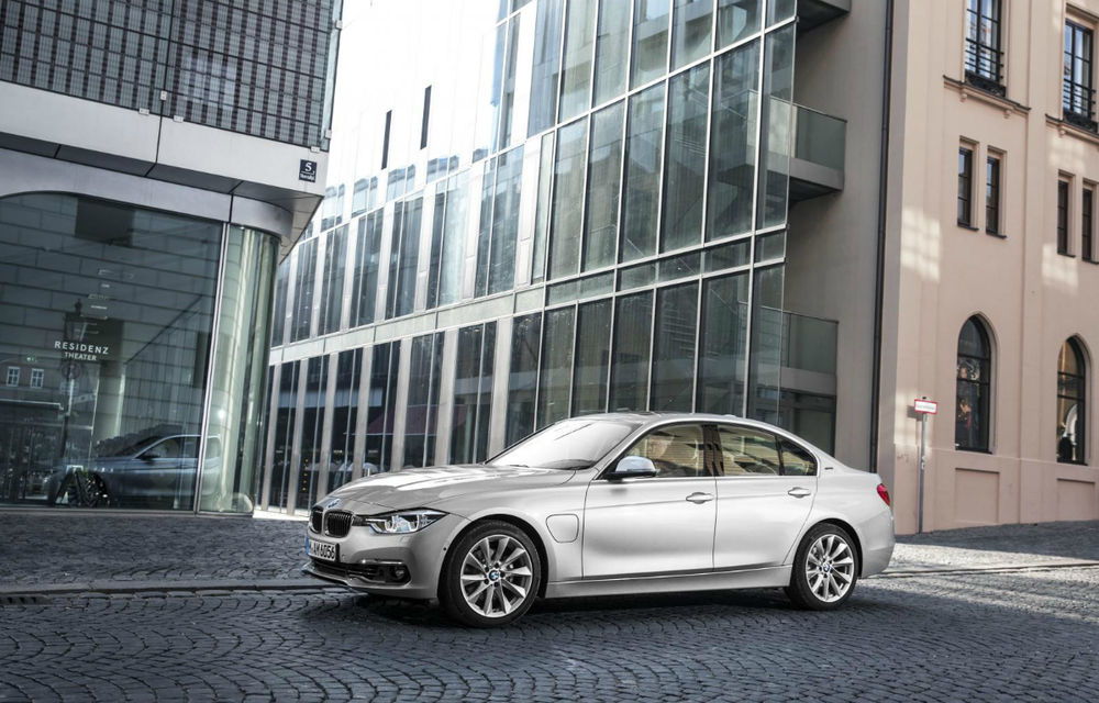 BMW 330e: consum de 1.9 litri pentru versiunea hibridă alimentată la priză a actualului Seria 3 - Poza 29