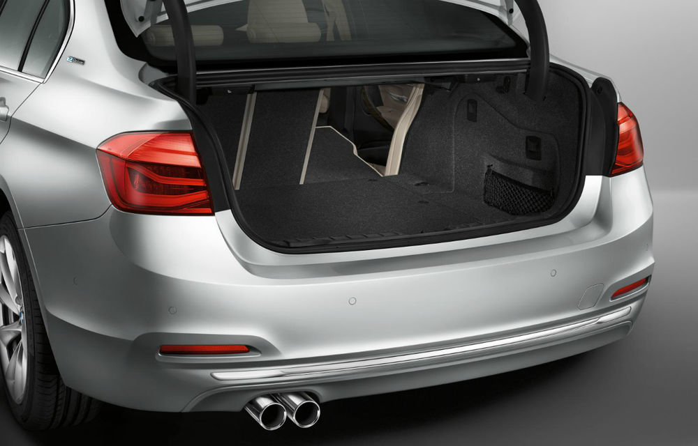BMW 330e: consum de 1.9 litri pentru versiunea hibridă alimentată la priză a actualului Seria 3 - Poza 44