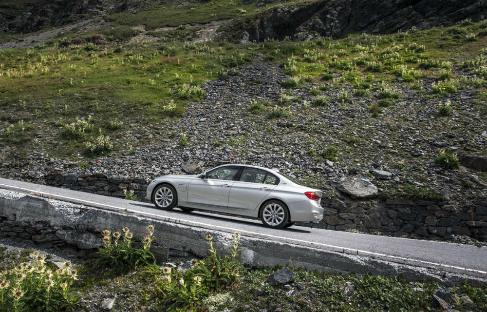 BMW 330e: consum de 1.9 litri pentru versiunea hibridă alimentată la priză a actualului Seria 3 - Poza 23