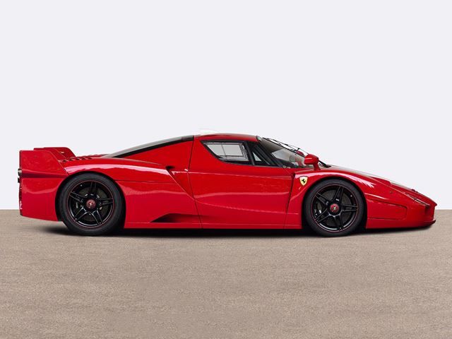 Un Ferrari FXX semnat de Michael Schumacher este de vânzare: licitația pornește de la un milion de euro - Poza 4