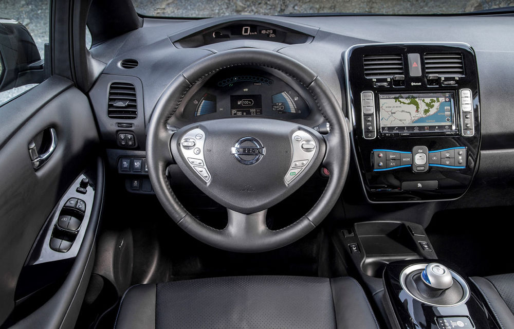 Nissan Leaf primeşte un update pentru 2016: autonomia creşte la 250 de kilometri - Poza 9
