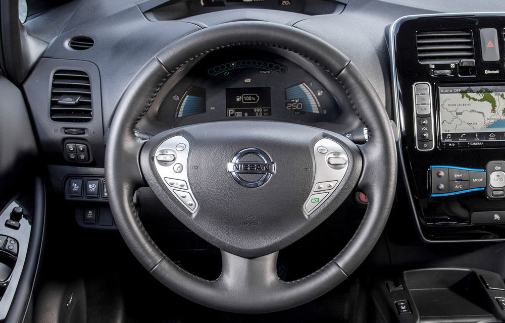 Nissan Leaf primeşte un update pentru 2016: autonomia creşte la 250 de kilometri - Poza 10