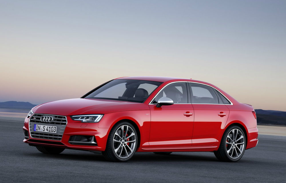 Audi S4 trece la o nouă generație: 354 de cai putere și 4.7 secunde pentru 0-100 km/h - Poza 1