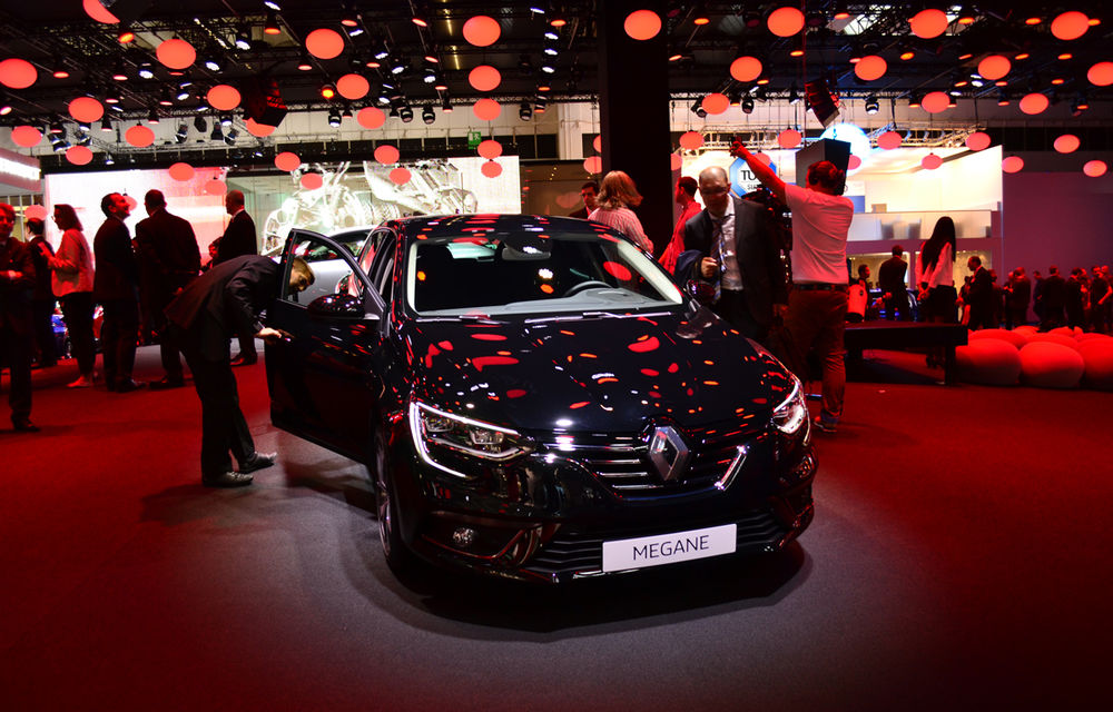Frankfurt 2015: Megane este vedeta standului Renault, oficialii Dacia explică cutia automată Easy-R de pe Sandero și Logan - Poza 12