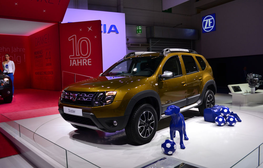 Frankfurt 2015: Megane este vedeta standului Renault, oficialii Dacia explică cutia automată Easy-R de pe Sandero și Logan - Poza 2
