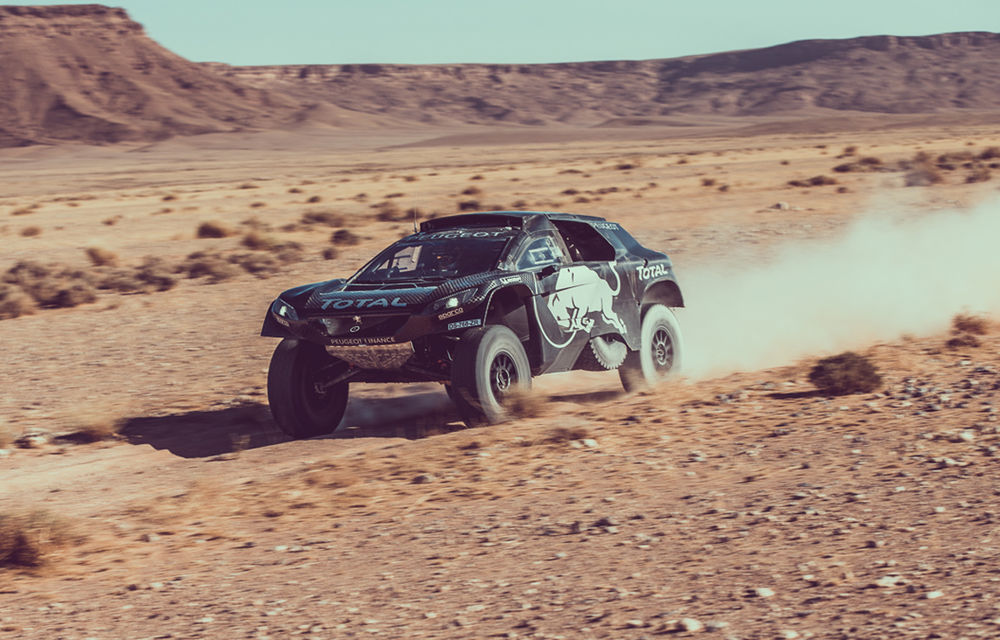 Peugeot 2008 DKR16: francezii atacă Raliul Dakar 2016 cu o maşină mai mare şi mai puternică - Poza 4