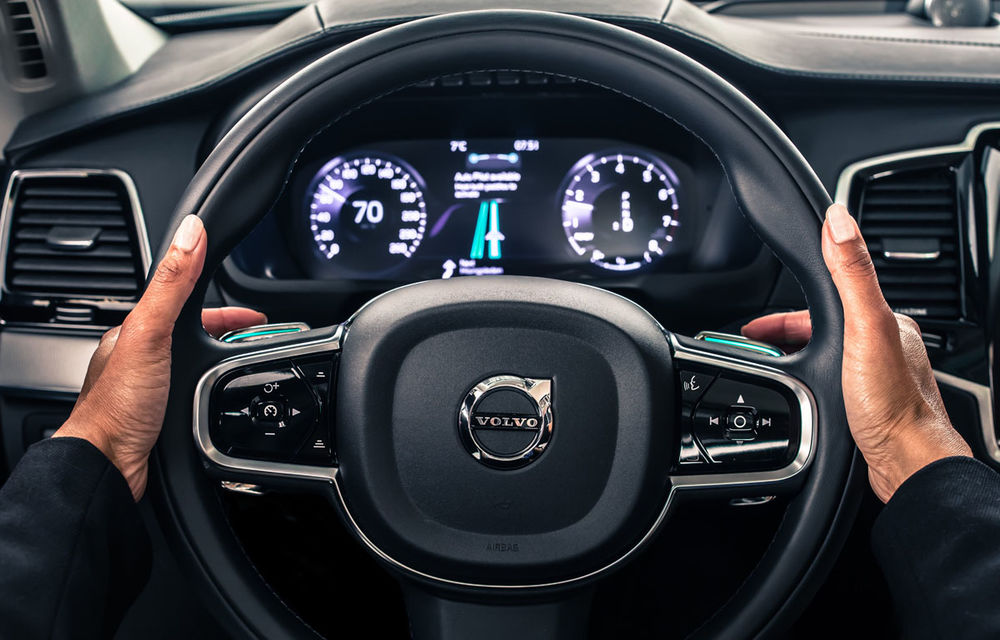 Demonstraţie Volvo: cum preiei şi cum predai controlul unei maşini complet autonome pe şosea - Poza 4