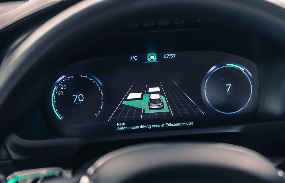 Demonstraţie Volvo: cum preiei şi cum predai controlul unei maşini complet autonome pe şosea - Poza 13