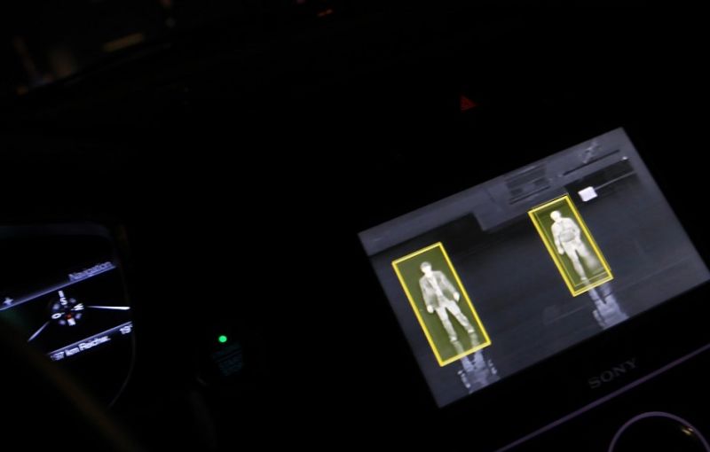 Viitorul farurilor Ford - Spot Light System: ce este și cum funcționează? - Poza 2
