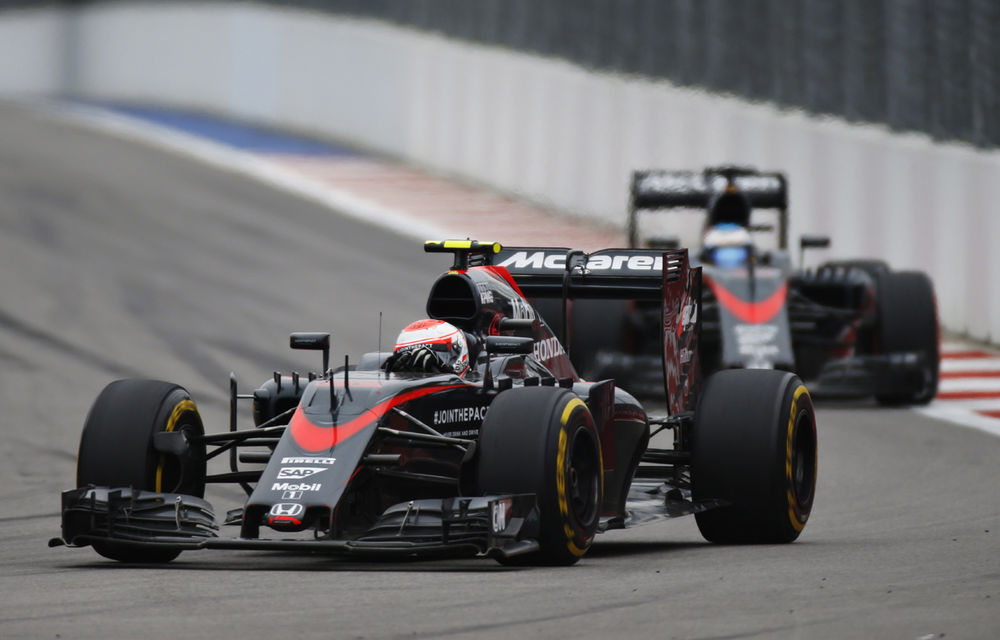 Button estimează deficitul de viteză al McLaren la 45 km/h - Poza 1