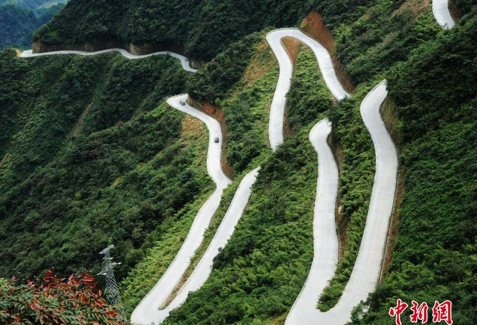 Chinezii au construit Drumul spre Paradis, cel mai nou &quot;rival&quot; al Transfăgărășanului - Poza 4