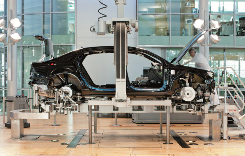 Volkswagen strânge cureaua: germanii vor să stoarcă trei miliarde de euro de la furnizori - Poza 1