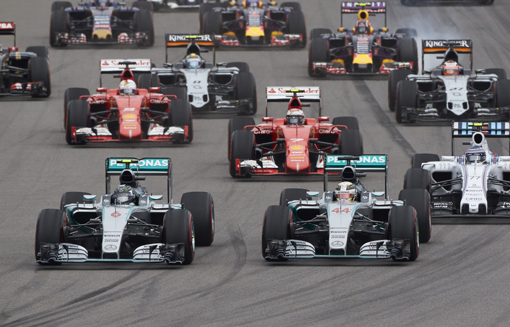Hamilton: &quot;O luptă cu Ferrari pentru titlu în 2016 ar fi bună pentru Formula 1&quot; - Poza 1