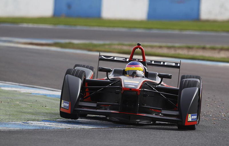 Formula E 2015-2016: Villeneuve intră în arena competiţiei electrice într-un sezon plin de schimbări - Poza 1