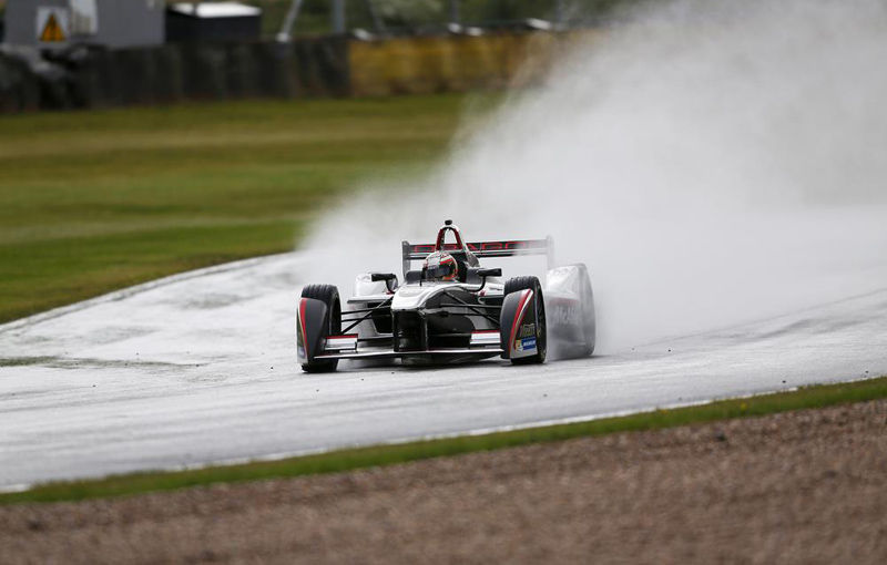 Formula E 2015-2016: Villeneuve intră în arena competiţiei electrice într-un sezon plin de schimbări - Poza 9