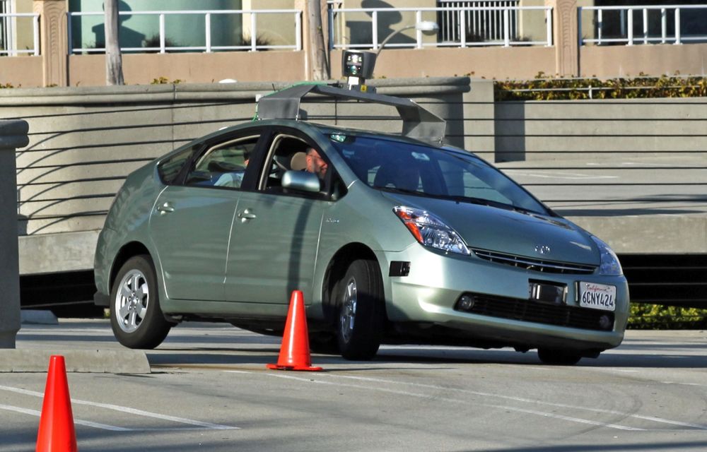 STUDIU: Mașinile autonome au mai multe accidente la milionul de kilometri decât cele clasice și tot sunt mai sigure - Poza 1