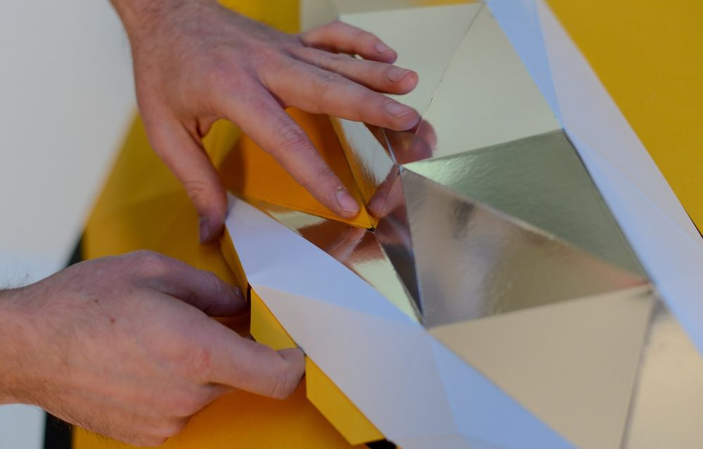 Nissan aniversează cinci ani de Juke: doar japonezii ar putea sărbători cu origami - Poza 4