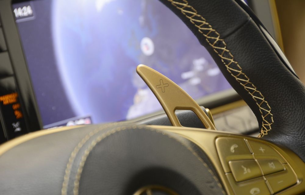 Lecție de opulență servită de Brabus: un Mercedes S65 AMG a fost poleit cu aur în Dubai - Poza 14