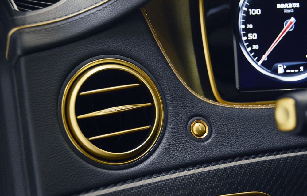 Lecție de opulență servită de Brabus: un Mercedes S65 AMG a fost poleit cu aur în Dubai - Poza 15