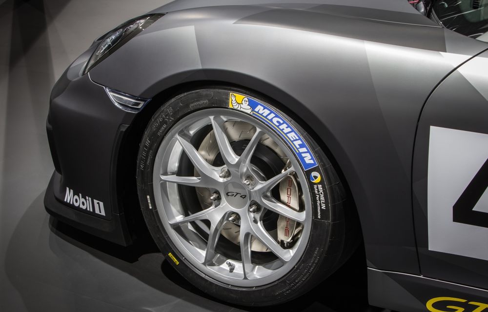 Porsche Cayman GT4 primește o variantă dedicată competițiilor: costă 111.000 de euro fără taxe - Poza 2