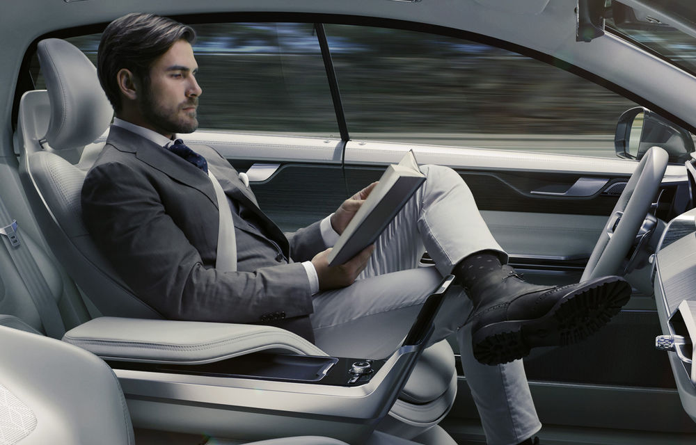 Volvo a creat mașina în care nu te plictisești. Pentru cele 26 de minute pe care le petreci de la birou până acasă - Poza 8